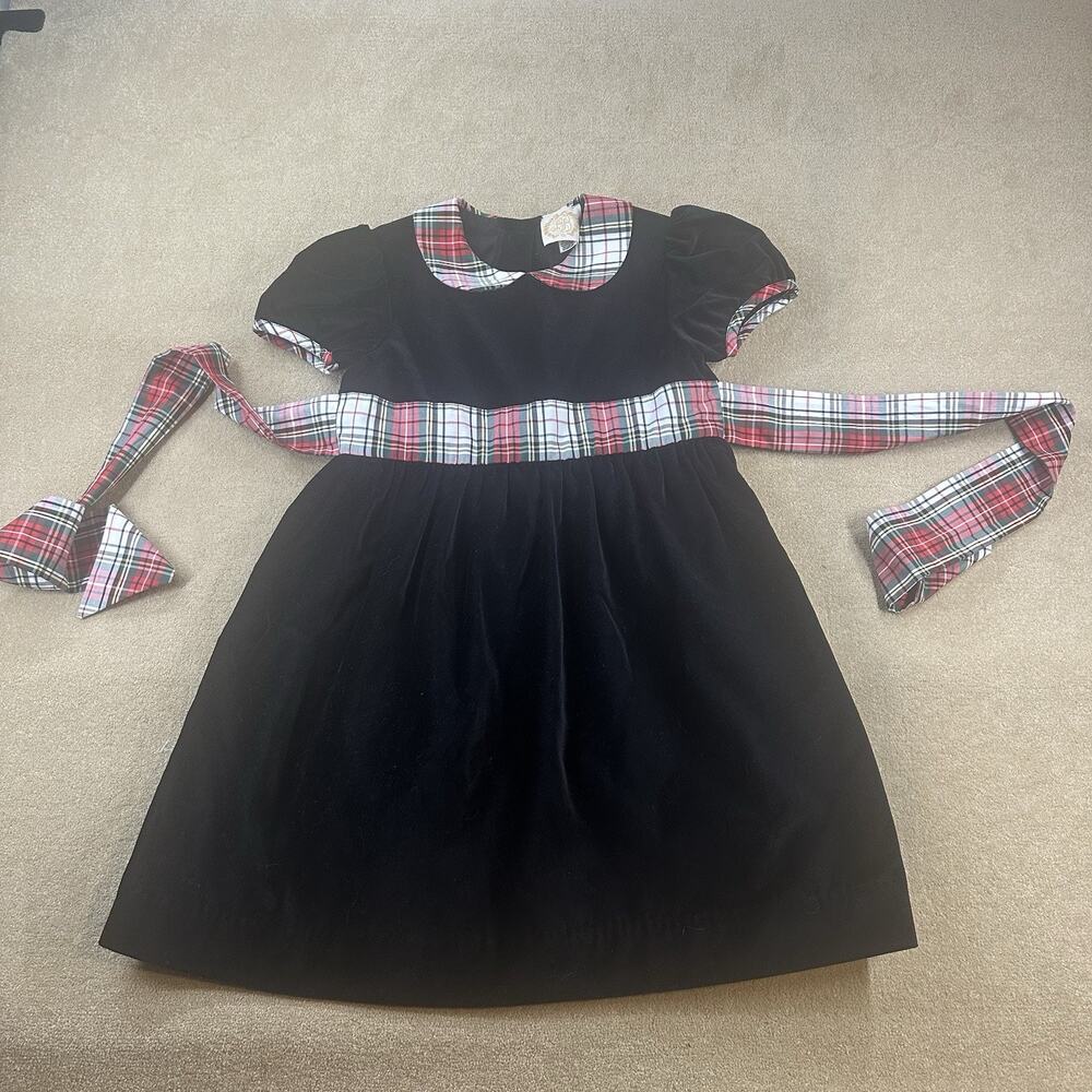 The Beaufort Bonnet Company Girls Sz 10 Black Velvet Christmas Dress.